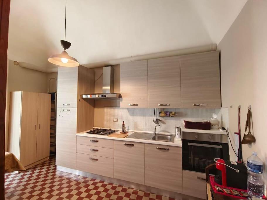 Retroetnea - Appartamento In Centro Storico - Con Camere Comunicanti Catánia Buitenkant foto