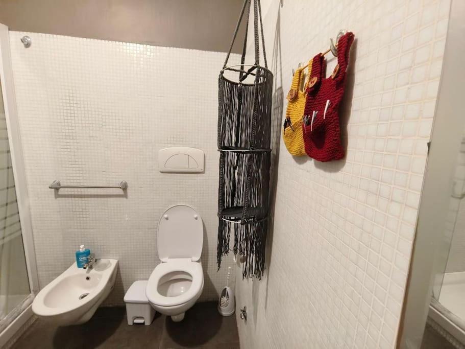 Retroetnea - Appartamento In Centro Storico - Con Camere Comunicanti Catánia Buitenkant foto